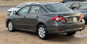 Toyota Corolla 2012 Gray