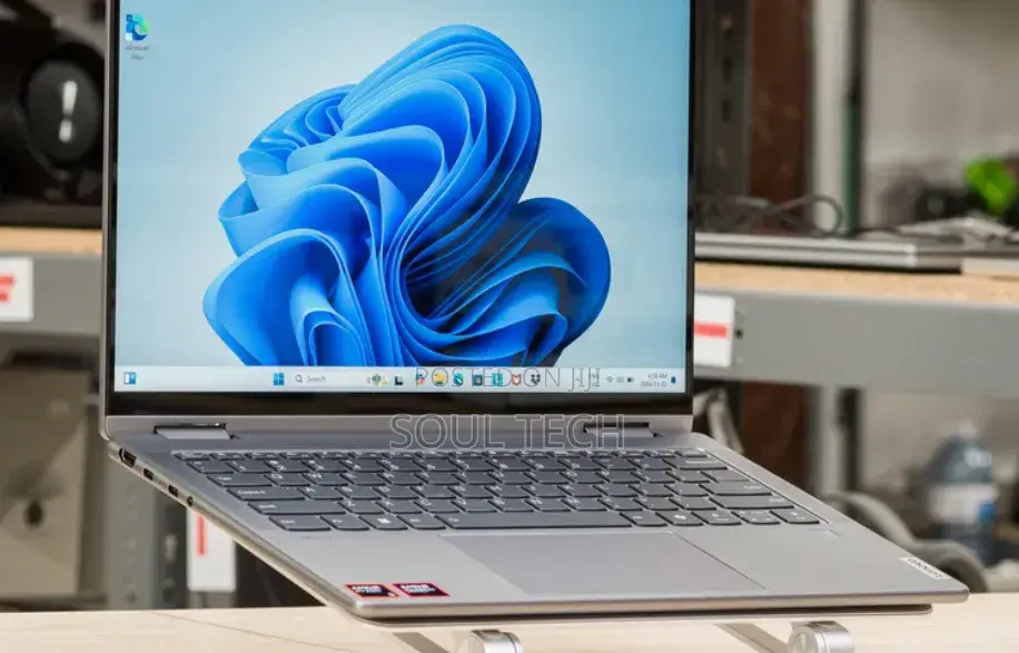 New Laptop Lenovo Yoga 7i 32GB Intel Core Ultra 7 SSD 1T
