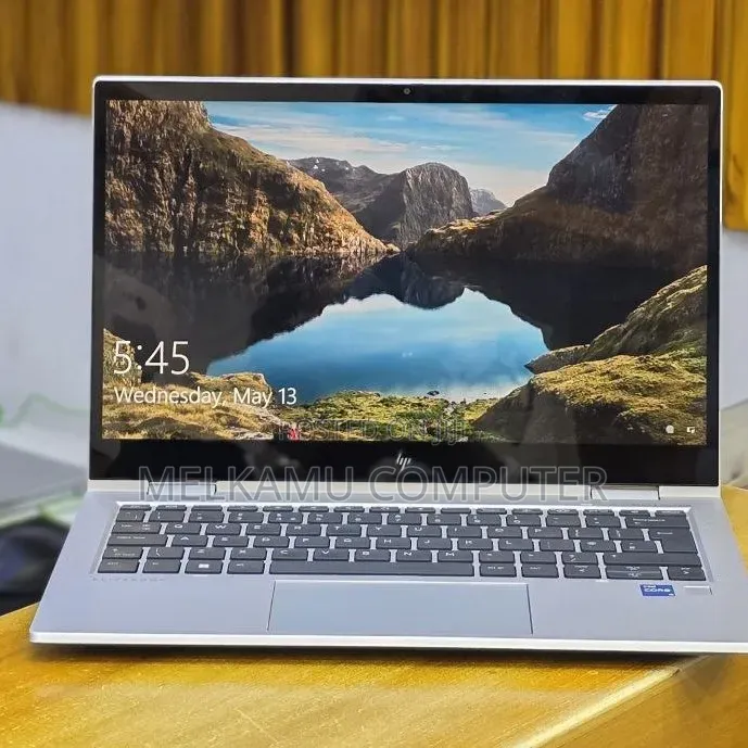 New Laptop HP EliteBook 830 G8 16GB Intel Core i5 SSD 512GB