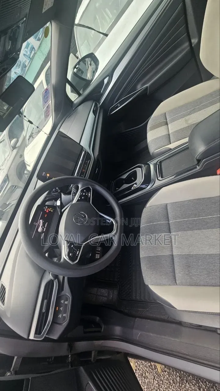 Volkswagen ID.4 2022 Gray