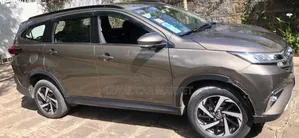Toyota Rush 2021 Ivory
