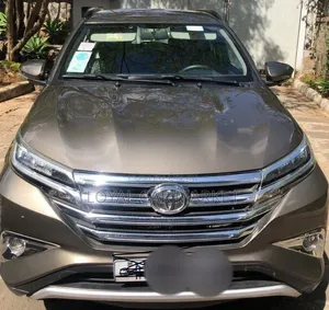 Toyota Rush 2021 Ivory