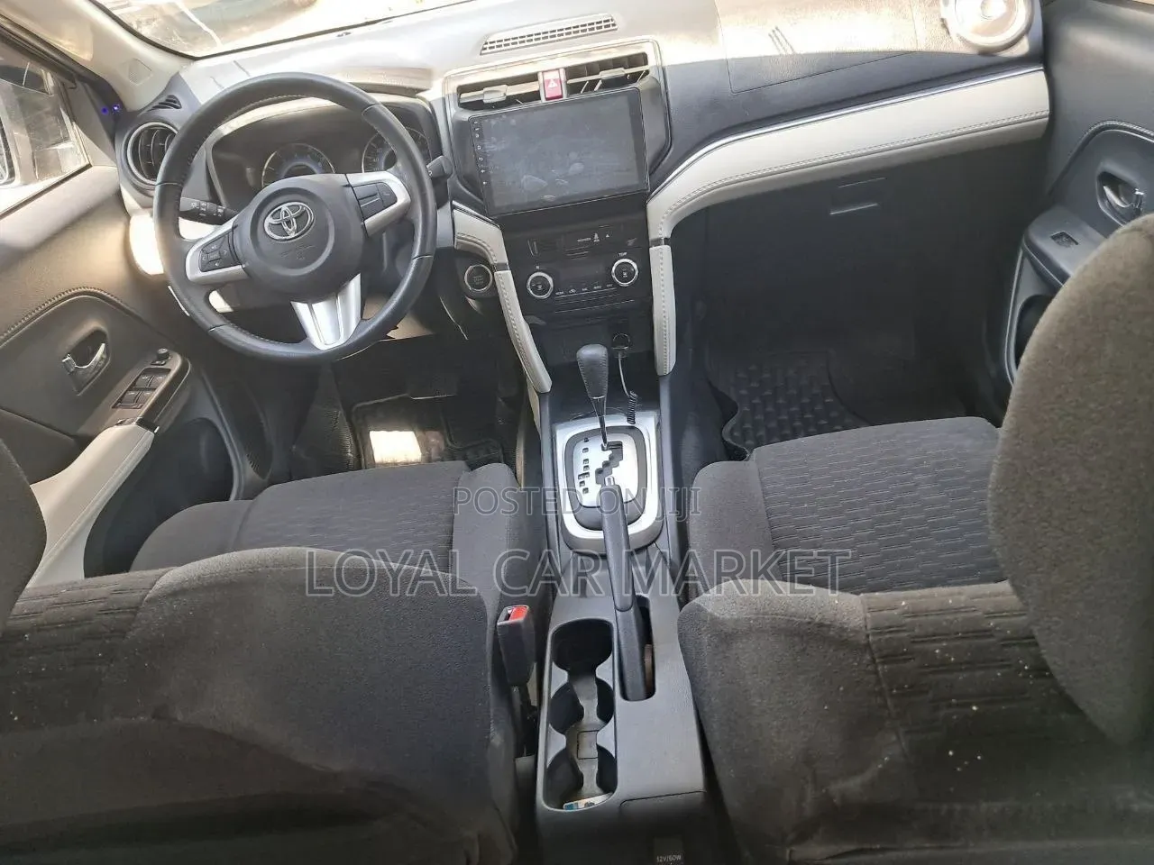 Toyota Rush 2021 Ivory