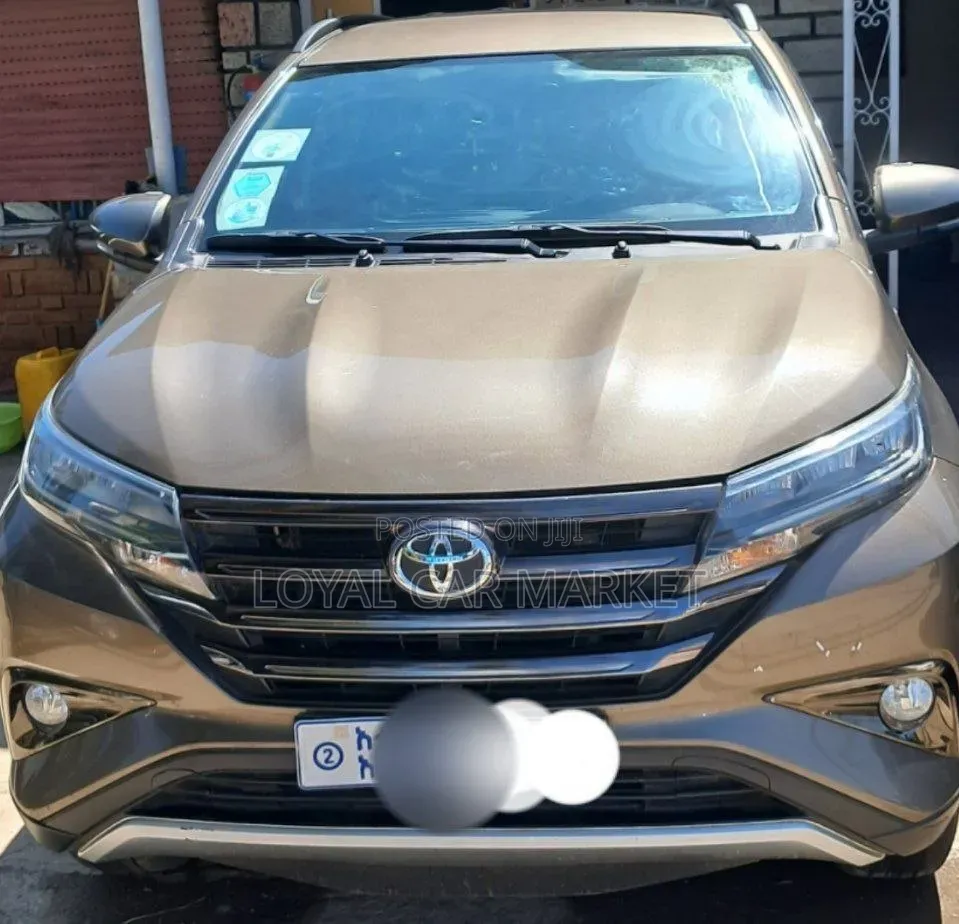 Toyota Rush 2021 Ivory
