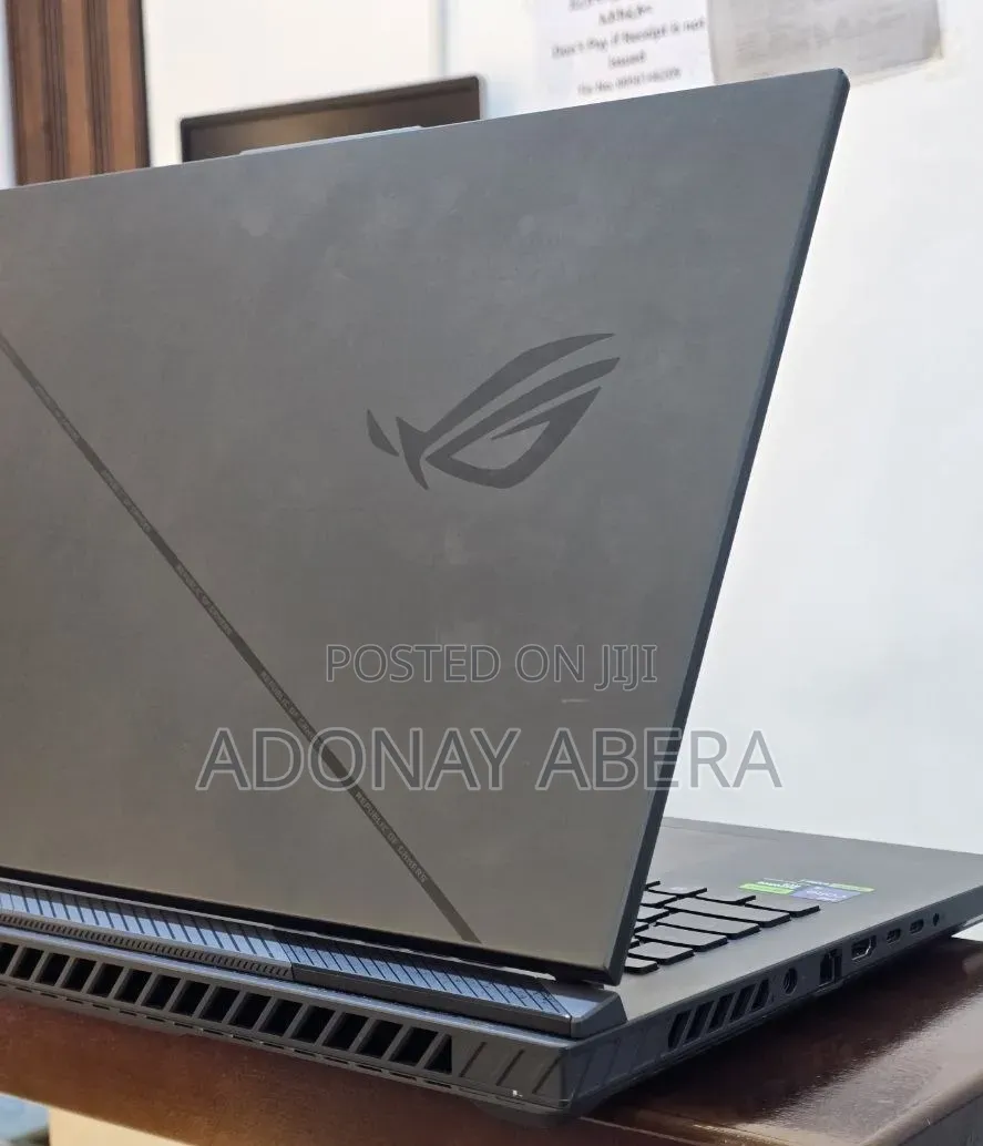 New Laptop Asus ROG Strix G18 40GB Intel Core i9 SSD 1T