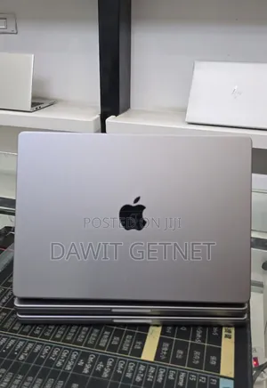 New Laptop Apple MacBook Pro 2020 M1 32GB Apple M1 Pro SSD 512GB