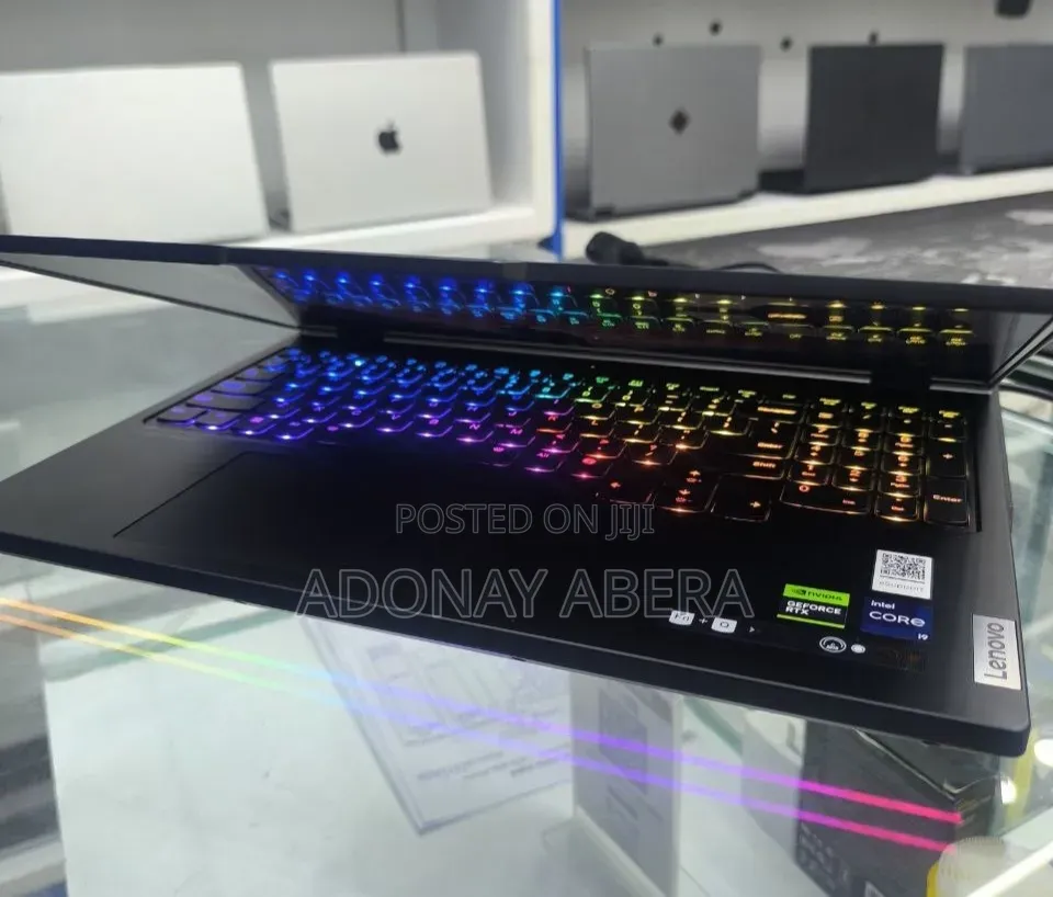 New Laptop Lenovo Legion Pro 7 32GB Intel Core i9 SSD 1T