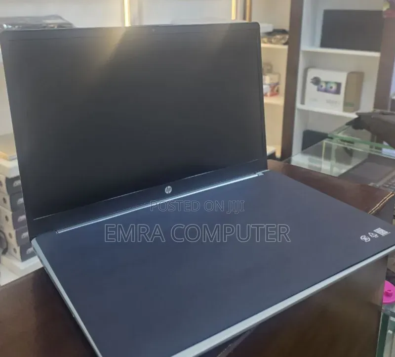 New Laptop HP 8GB Intel Core i7 SSD 512GB