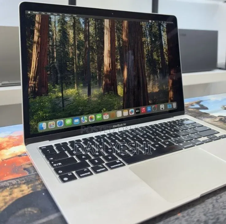 New Laptop Apple MacBook Air 2020 M1 8GB Apple M1 SSD 256GB