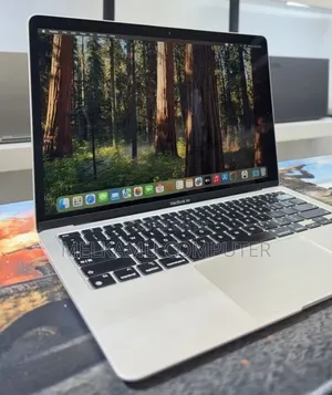 New Laptop Apple MacBook Air 2020 M1 8GB Apple M1 SSD 256GB