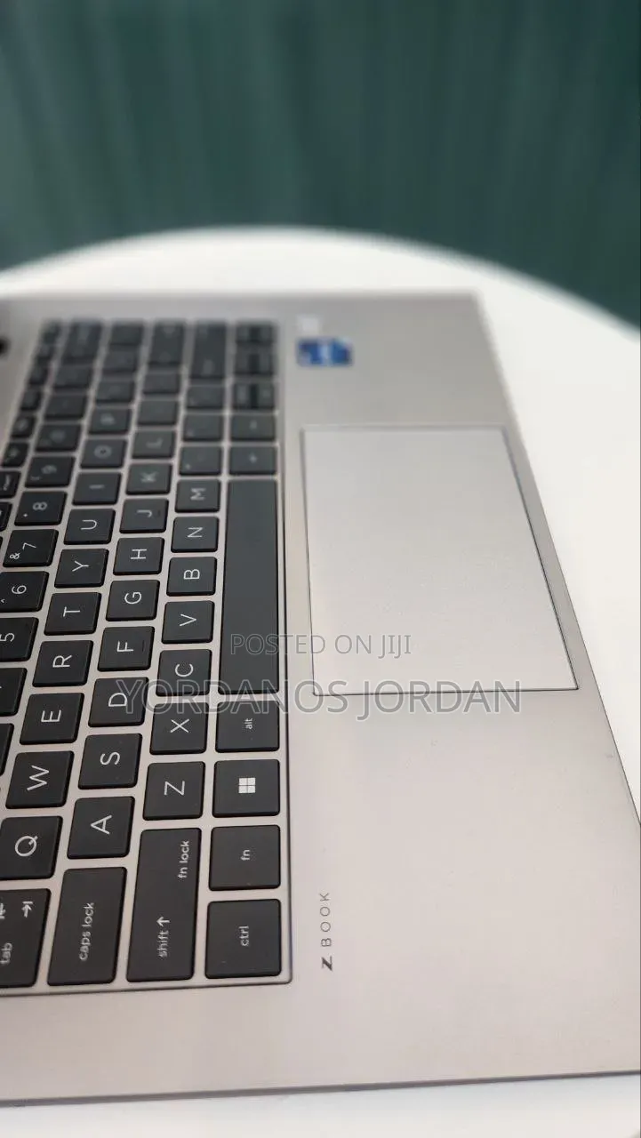 New Laptop HP ZBook 14 16GB Intel Core i7 SSD 512GB