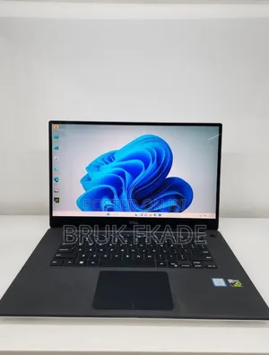 New Laptop Dell XPS 15 16GB Intel Core i7 SSD 512GB