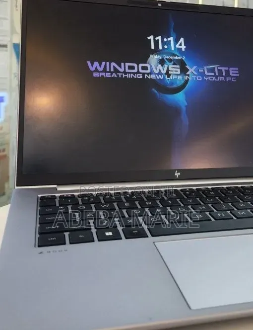 New Laptop HP ZBook Firefly 14 G10 16GB Intel Core i7 SSD 512GB