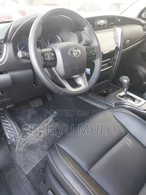 Toyota Fortuner 2.8 D AWD 2022 Black