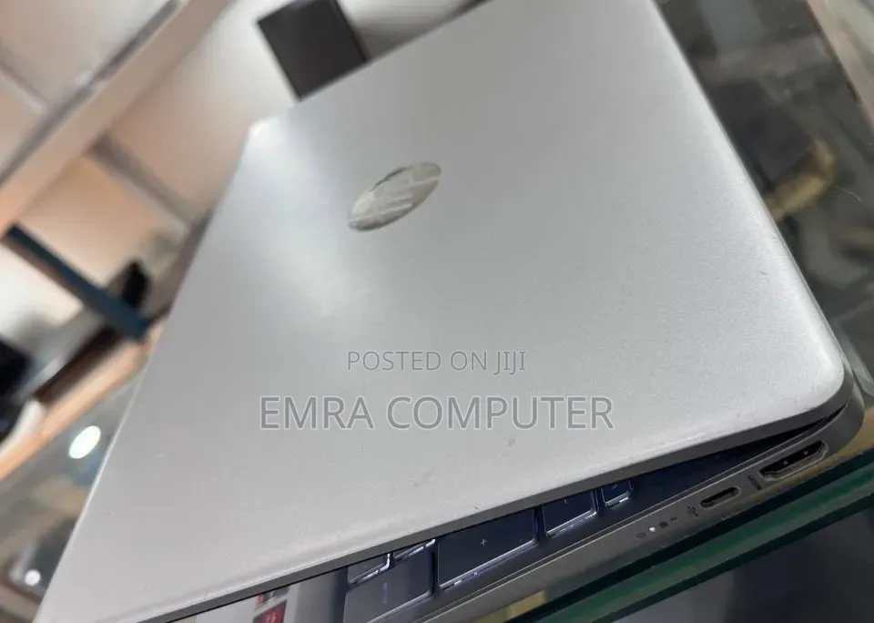 New Laptop HP 16GB AMD Ryzen 5 SSD 512GB