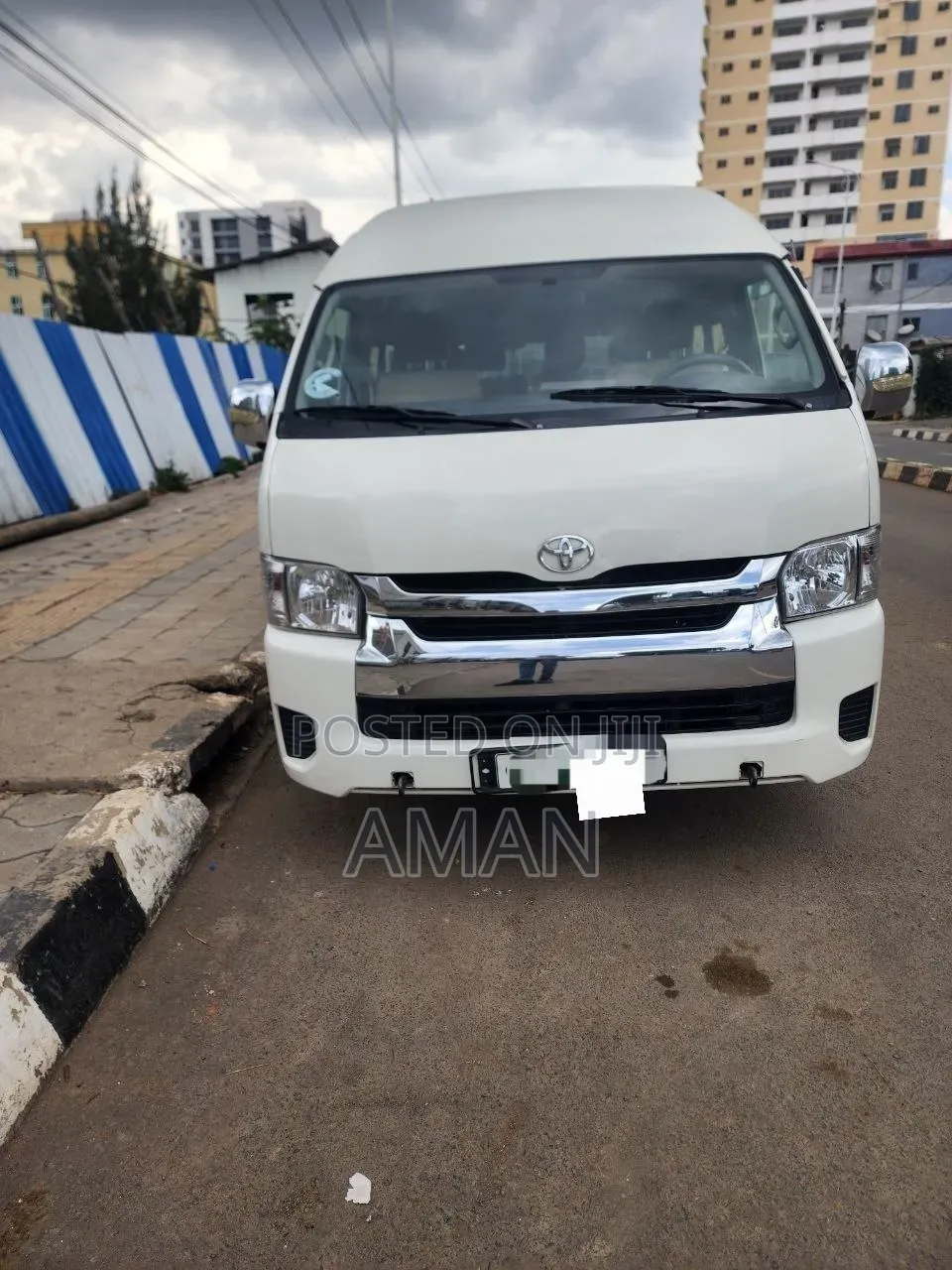 Toyota HiAce 2023 White