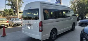 Toyota HiAce 2023 White