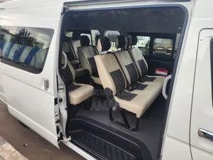 Toyota HiAce 2023 White