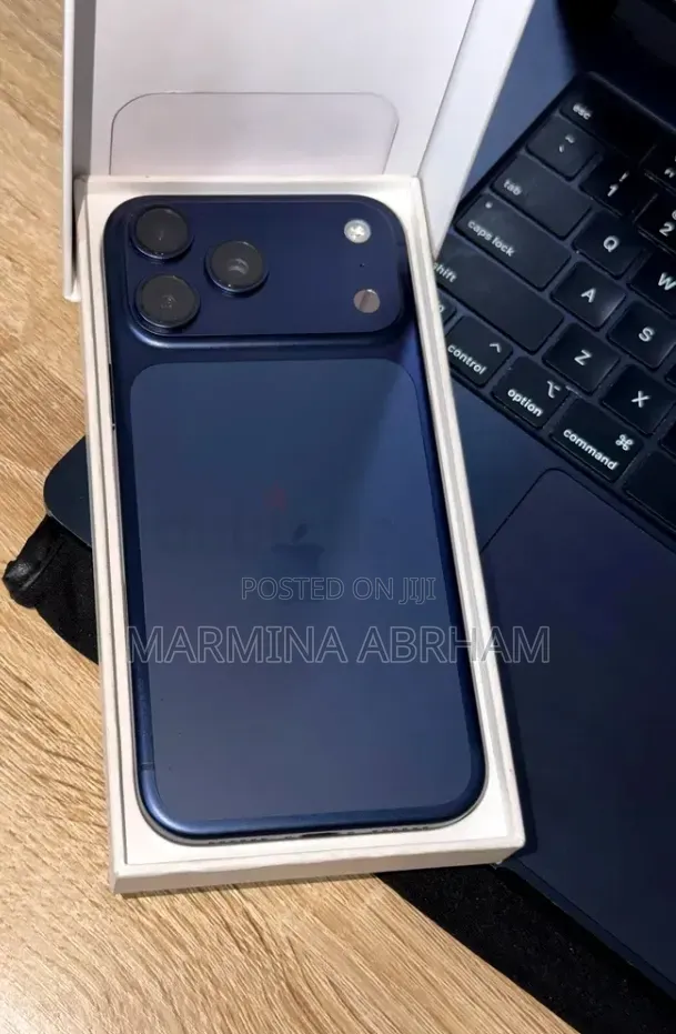 New Apple iPhone 17 Pro Max 256 GB Blue