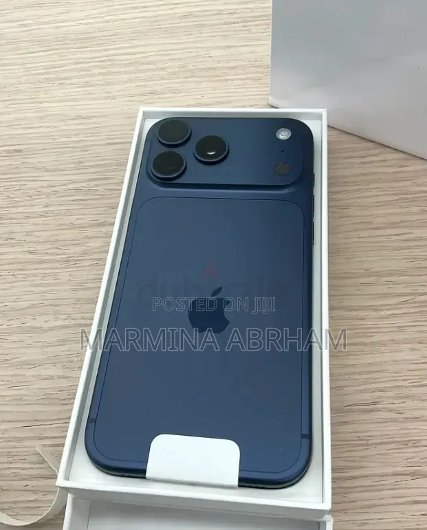 New Apple iPhone 17 Pro Max 256 GB Blue