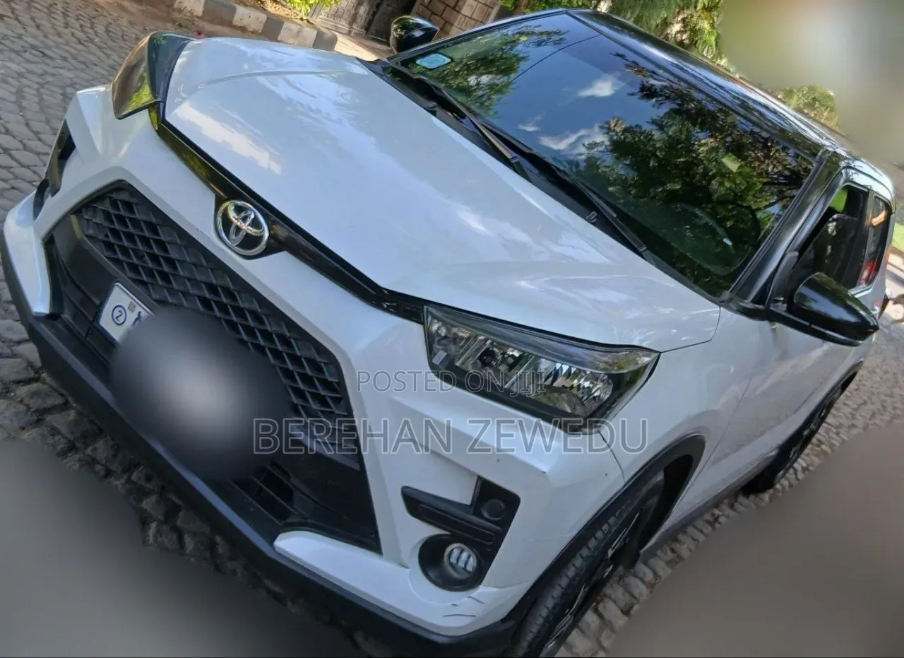 Toyota Raize 2022 White