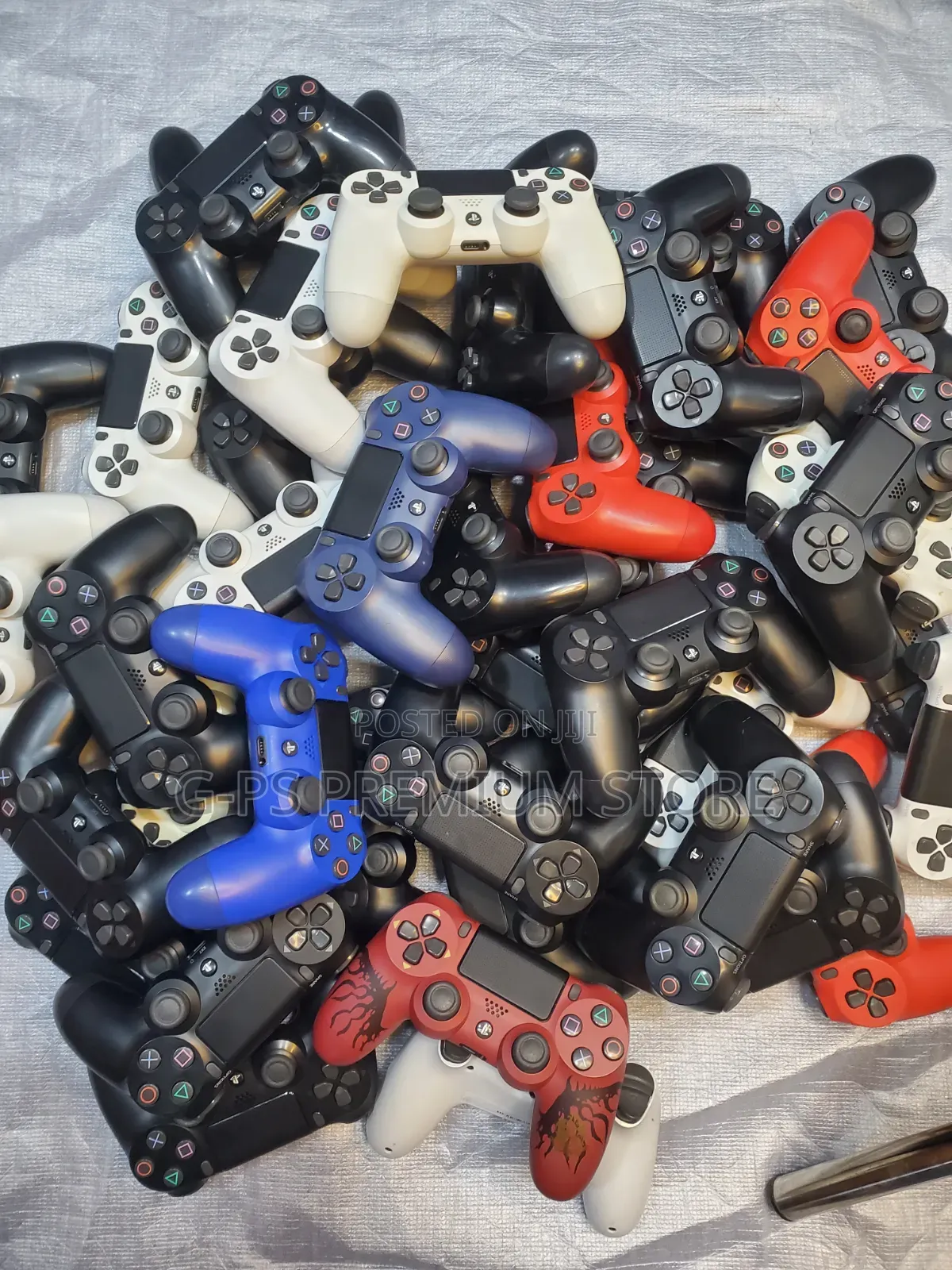  Feel the Real Game: ኦርጂናል የ Ps4 ኮንትሮለሮች!