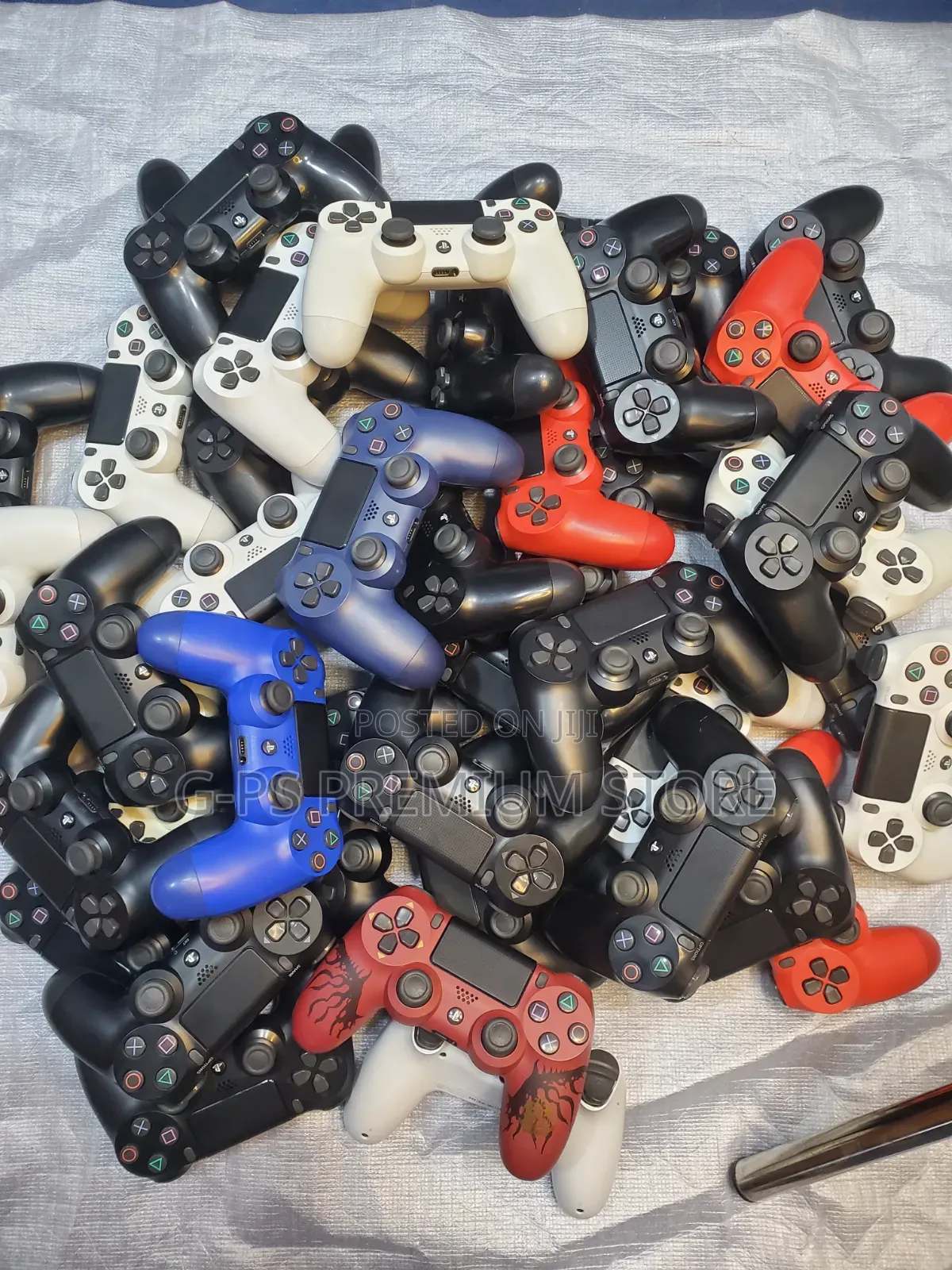  Feel the Real Game: ኦርጂናል የ Ps4 ኮንትሮለሮች!