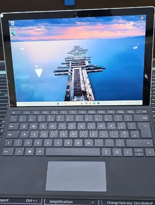 New Laptop Apple 8GB Intel Core i5 SSD 256GB