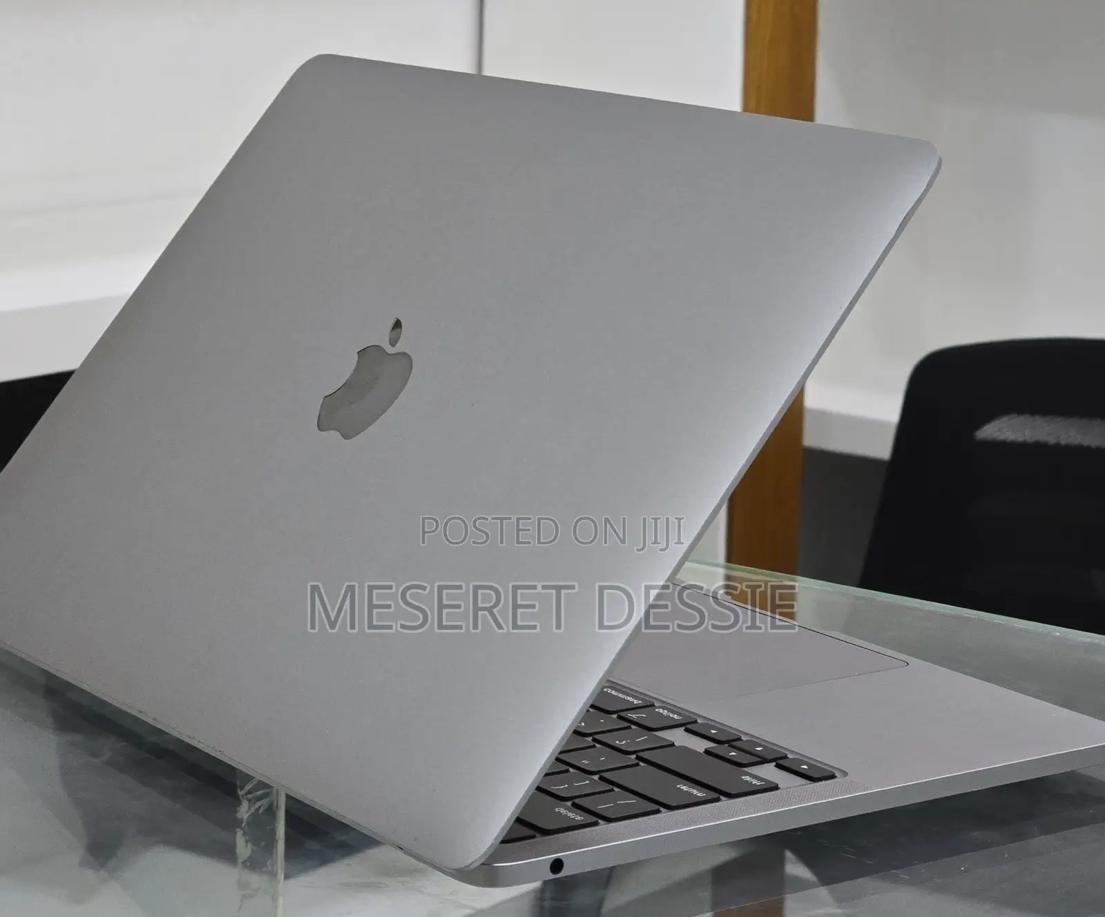New Laptop Apple MacBook Pro 2020 M1 8GB Apple M1 Pro SSD 512GB