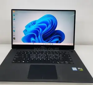 New Laptop Dell 16GB Intel Core i7 SSD 512GB