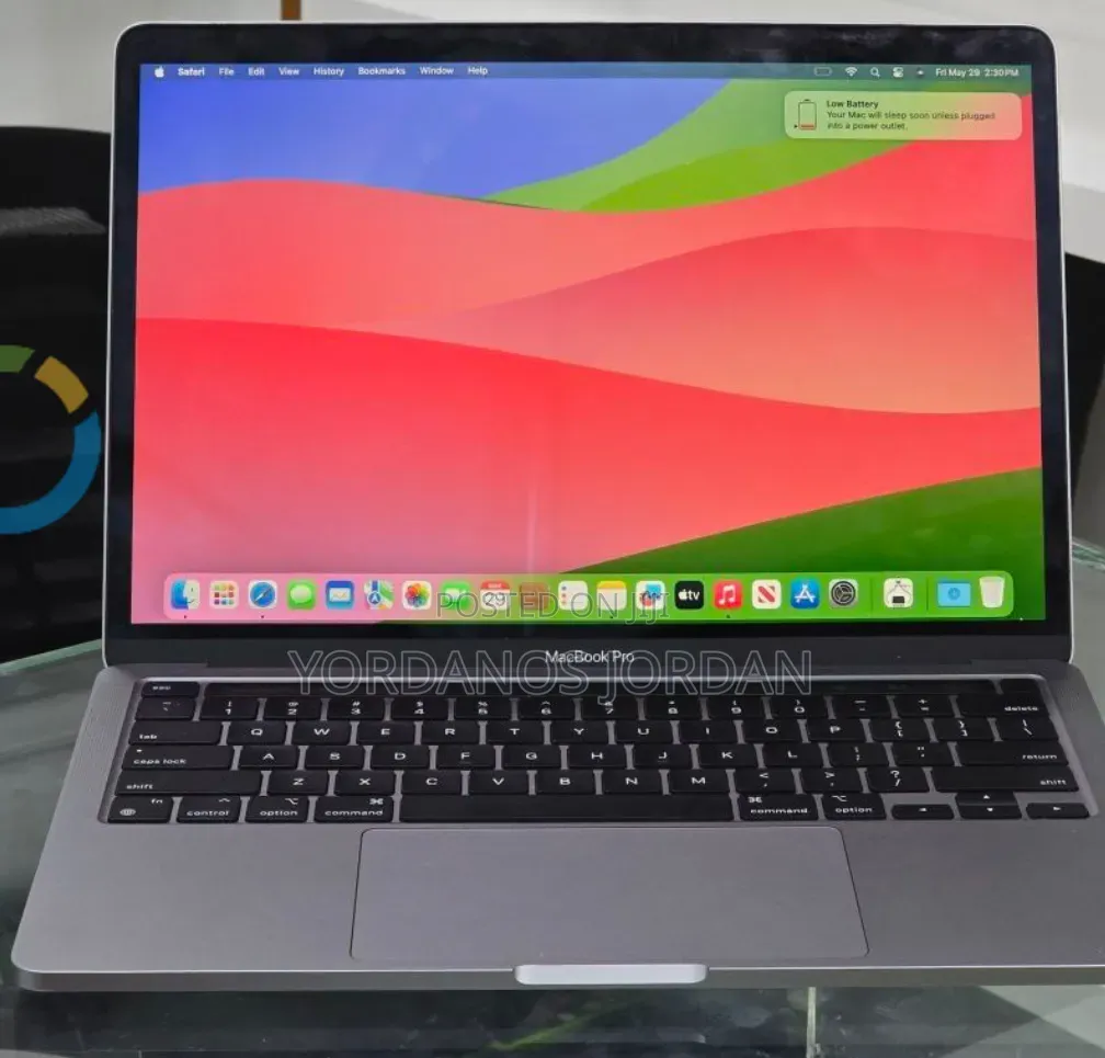 New Laptop Apple MacBook Pro 2020 M1 8GB Apple M1 SSD 512GB