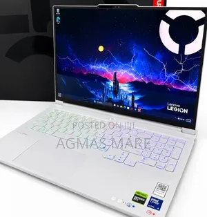 New Laptop Lenovo Legion Pro 7 32GB Intel Core Ultra 9 SSD 1T