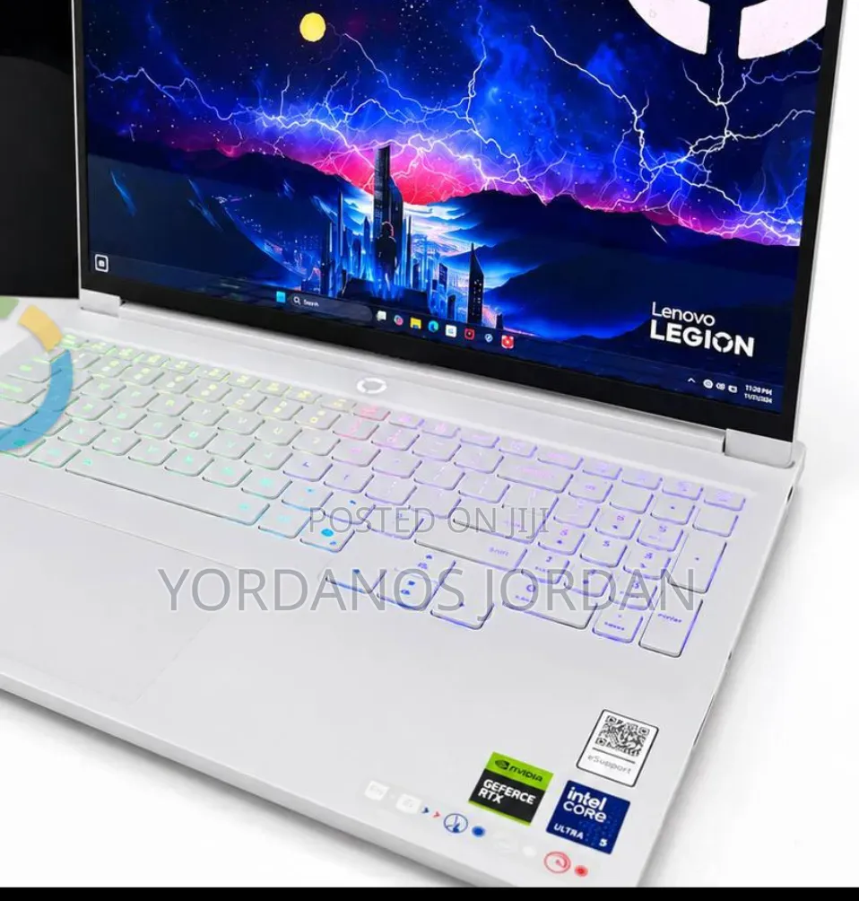 New Laptop Lenovo Legion Pro 7 32GB Intel Core Ultra 9 SSD 1T