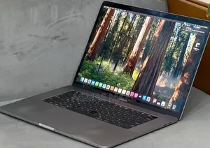 New Laptop Apple MacBook Pro 2019 32GB Intel Core i9 SSD 512GB