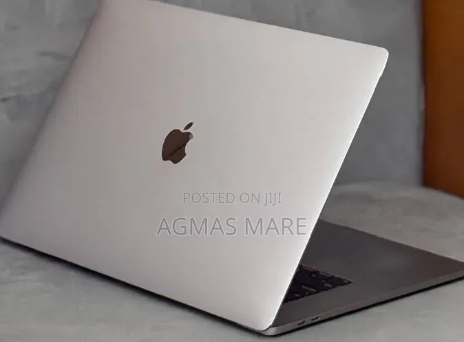 New Laptop Apple MacBook Pro 2019 32GB Intel Core i9 SSD 512GB