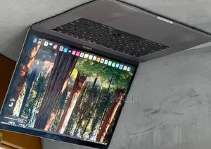 New Laptop Apple MacBook Pro 2019 32GB Intel Core i9 SSD 512GB