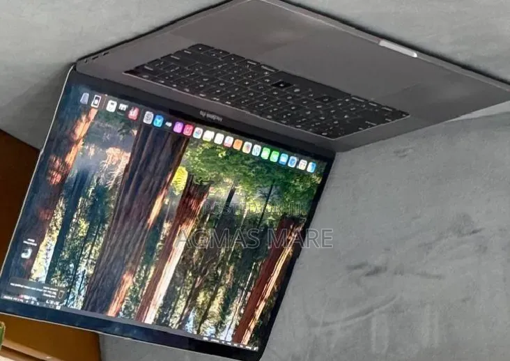 New Laptop Apple MacBook Pro 2019 32GB Intel Core i9 SSD 512GB