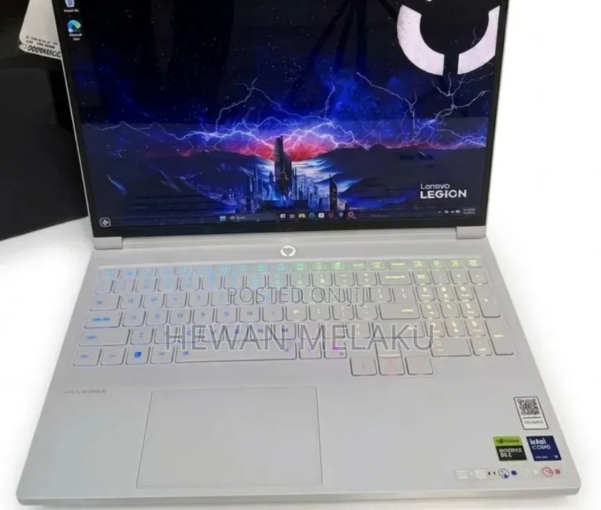 New Laptop Lenovo Lrgion 7i 32GB Intel Core Ultra 9 SSD 1T