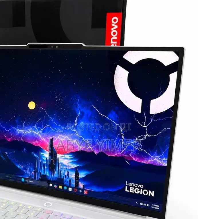 New Laptop Lenovo Legion 5 32GB Intel Core Ultra 9 SSD 1T