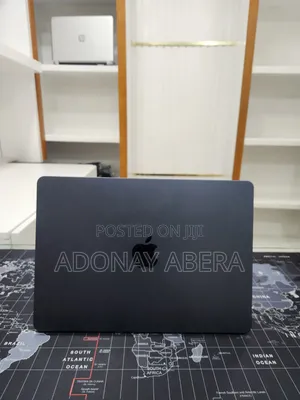 New Laptop Apple MacBook 16GB Apple M4 SSD 256GB
