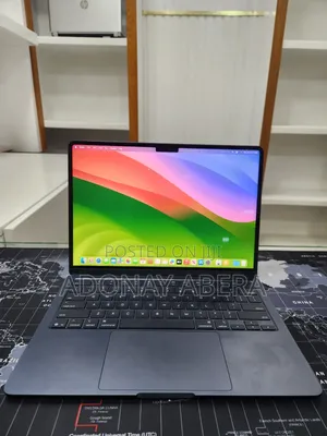 New Laptop Apple MacBook 16GB Apple M4 SSD 256GB