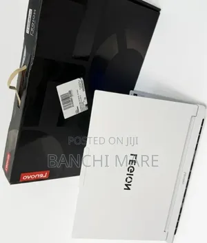 New Laptop Lenovo Legion Pro 7 32GB Intel Core Ultra 9 SSD 1T