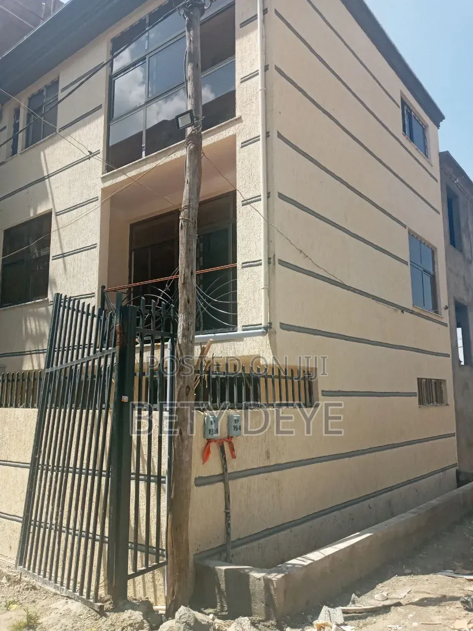 2bdrm House in Private House, Nifas Silk-Lafto for rent
