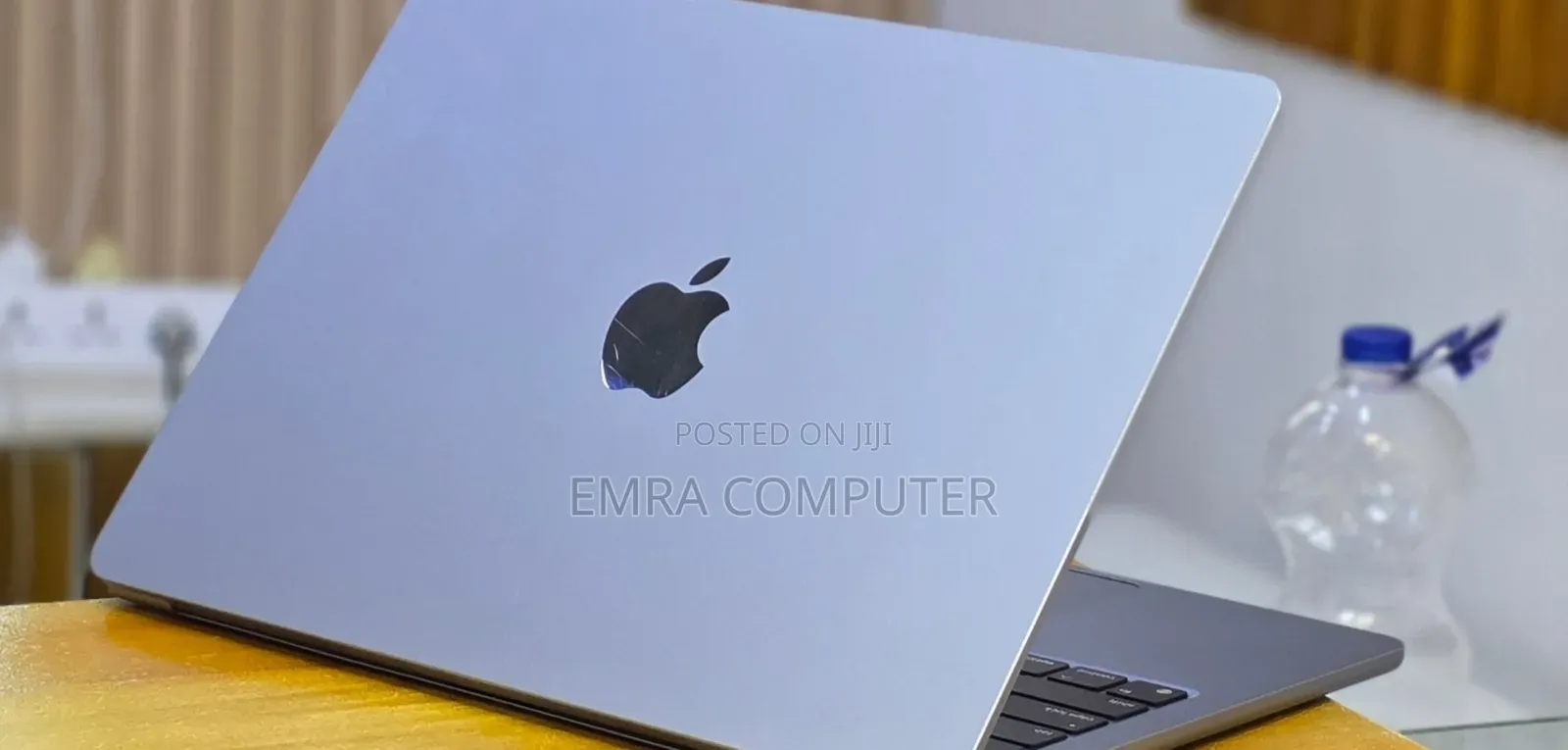 New Laptop Apple MacBook Air 2022 M2 8GB Apple M2 SSD 256GB