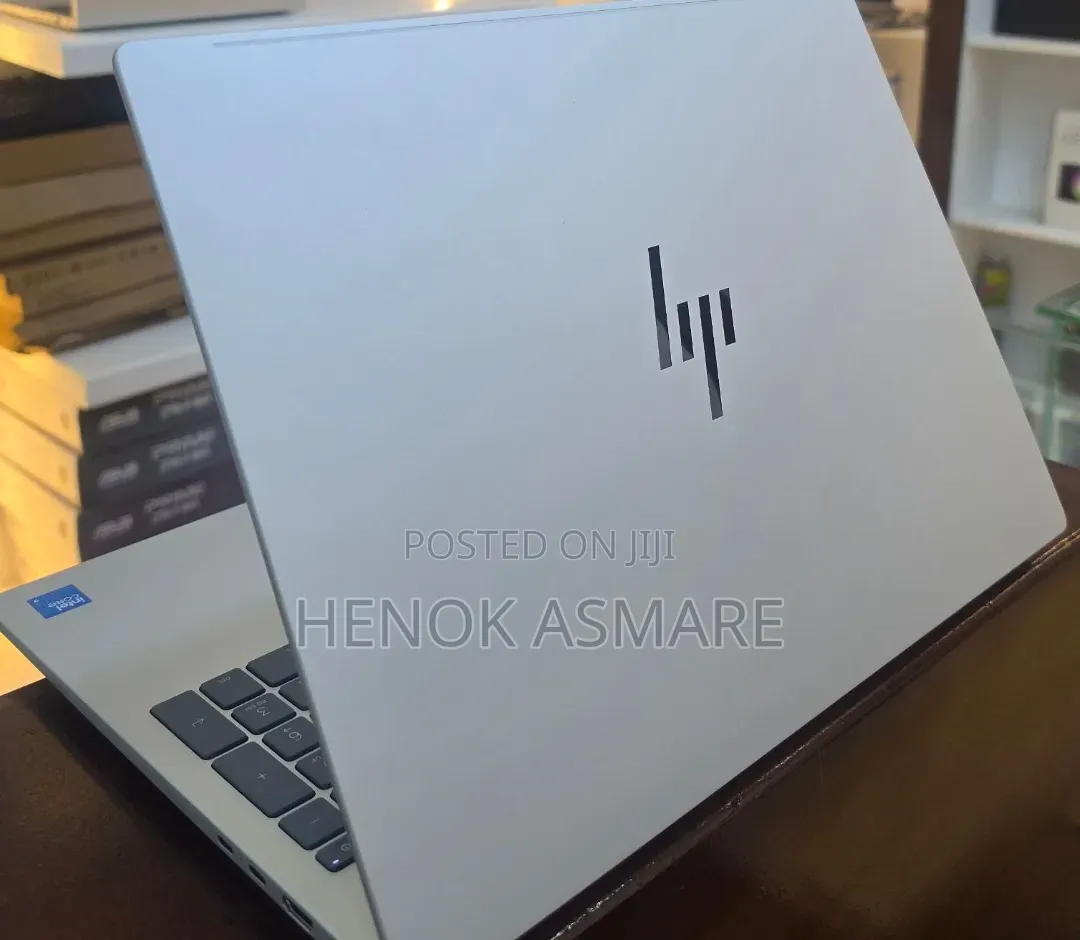 New Laptop HP OmniBook 7 16" 16GB Intel Core i9 SSD 1T