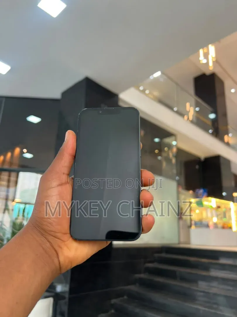 Apple iPhone 13 128 GB Black