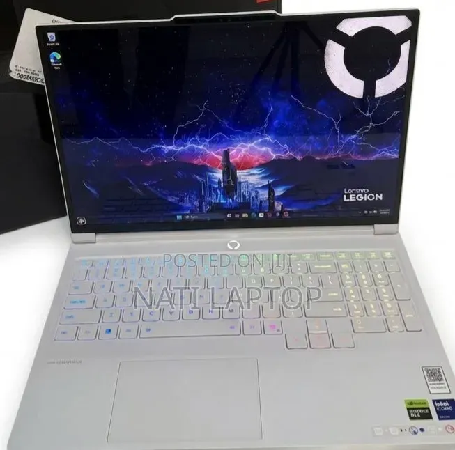 New Laptop Lenovo Legion Pro 7 32GB Intel Core Ultra 9 SSD 1T