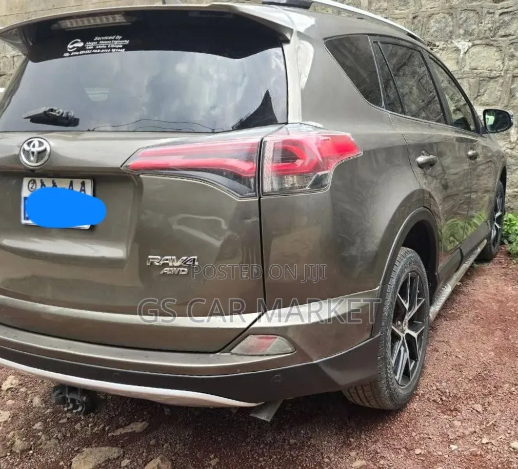 Toyota RAV4 2016 Gray