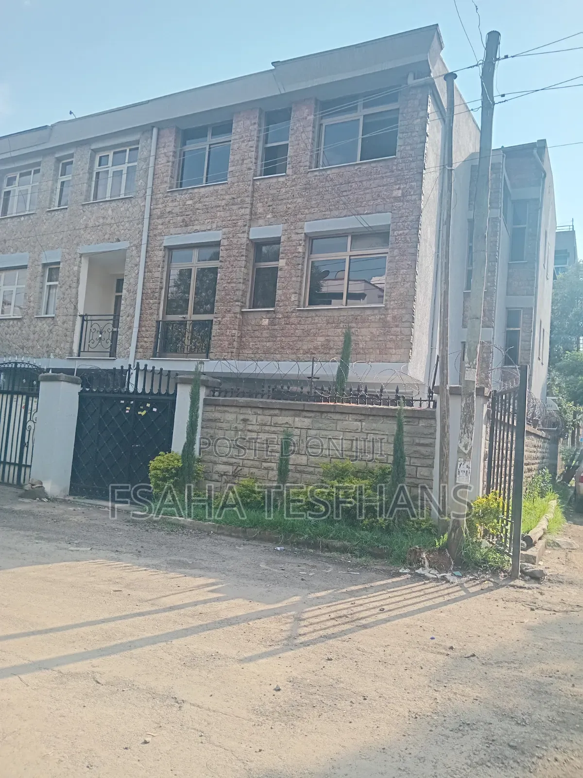 4bdrm House in G+1, Yeka for rent
