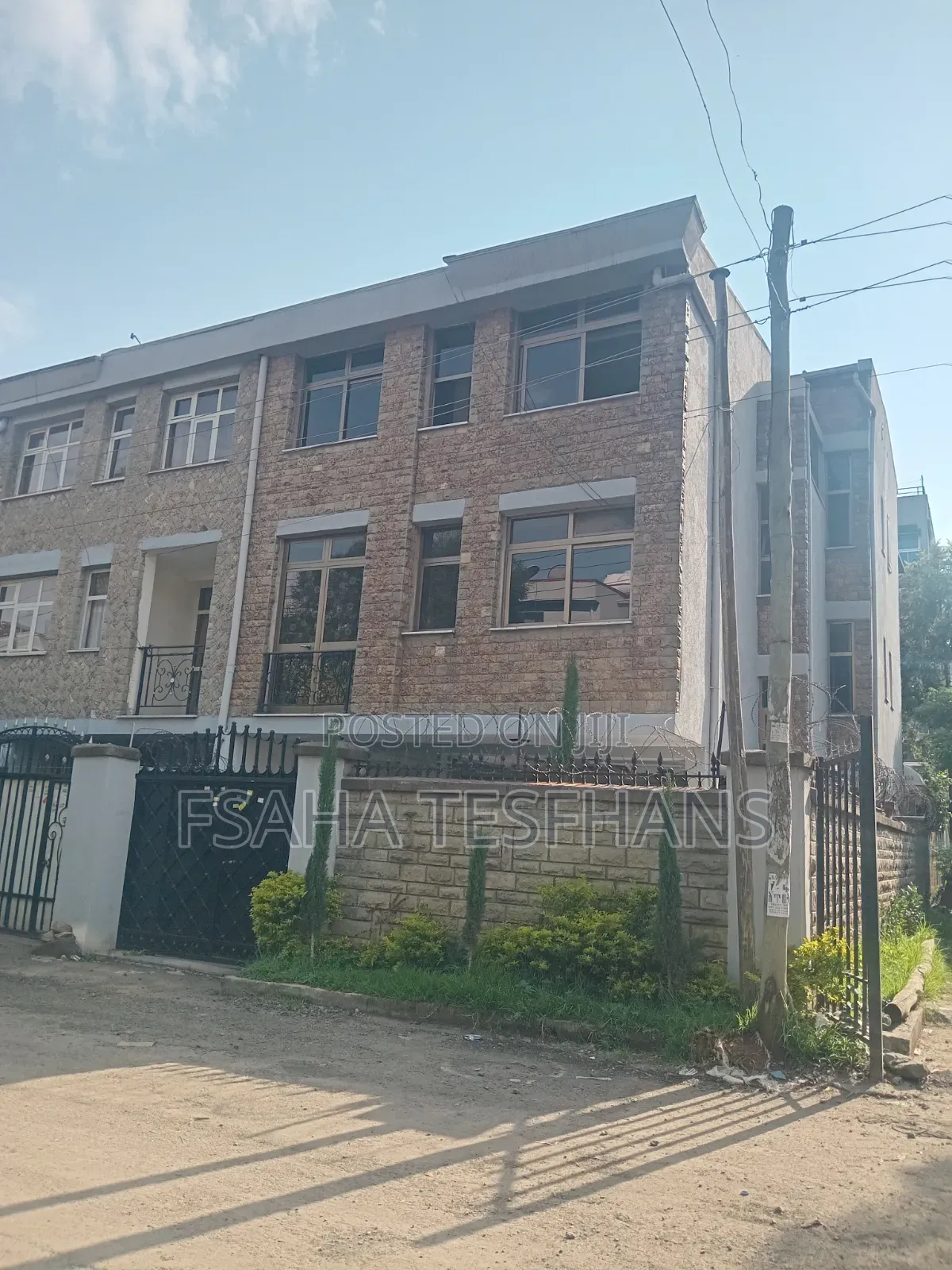 4bdrm House in G+1, Yeka for rent